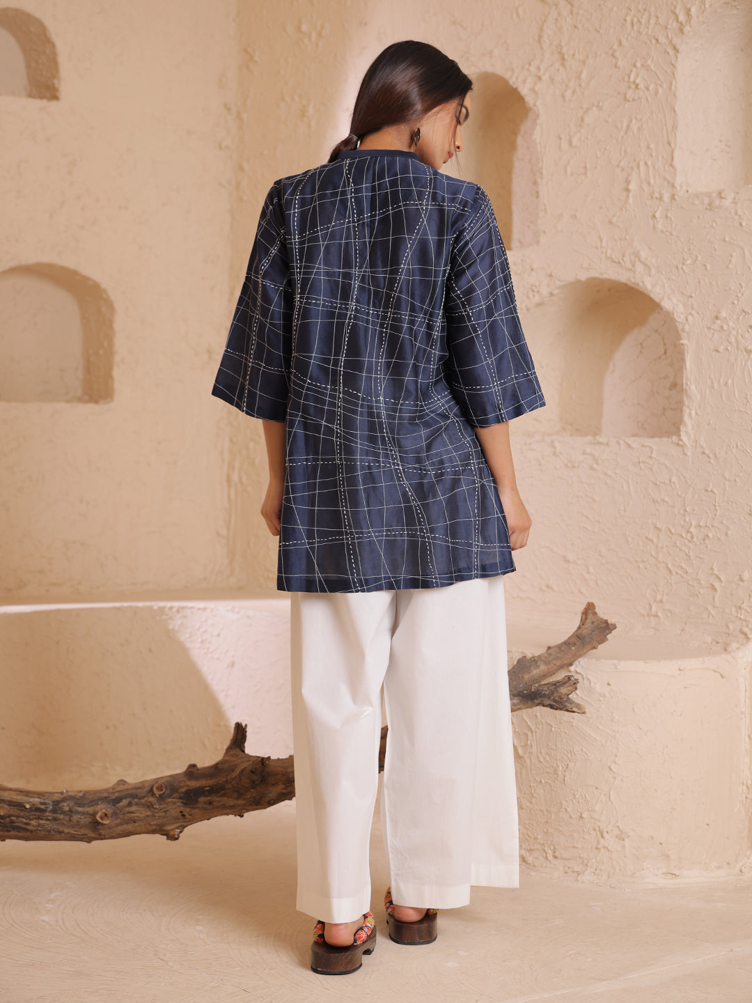 A LINE TUNIC/TOP WITH TEXTURES